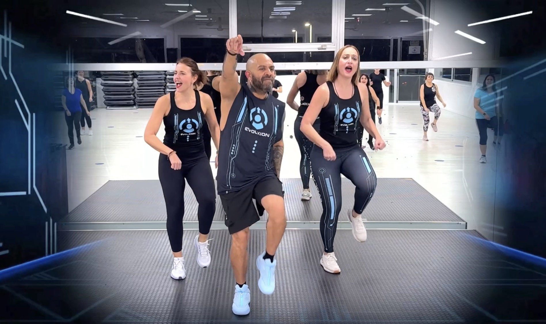 EVOLXION grupo bailando — energía real